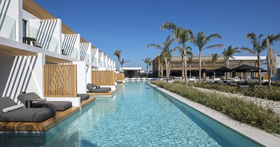 Dandrea-Lagoon-All-Suites-POOL-03
