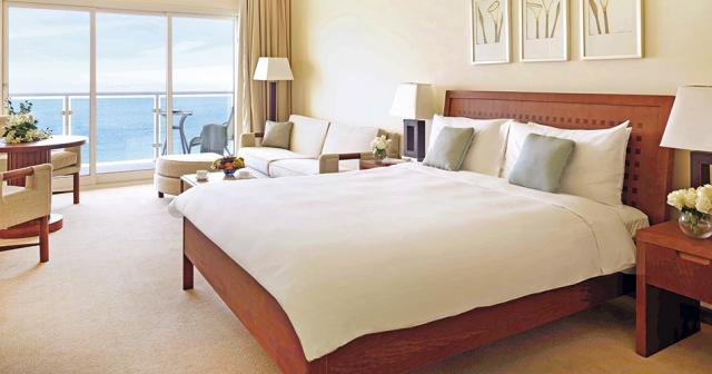 Radisson-Blue-Resort-Fujairah-ROOM-DELUXE