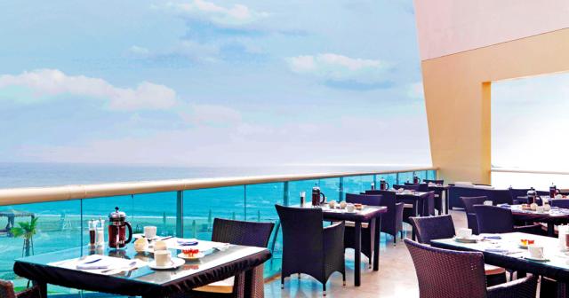 Radisson-Blu-Fujairah-BREEZE-TERRACE