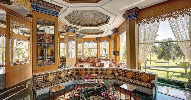 Crowne-Plaza-Salalah-LOBBY