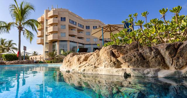 Crowne-Plaza-Salalah-POOL-2023