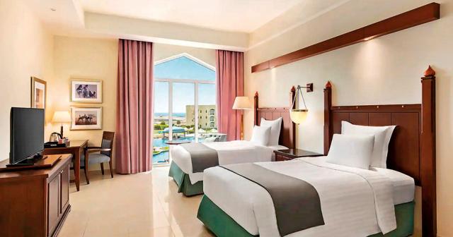 Wyndham-Beach-Resort-ROOM-02