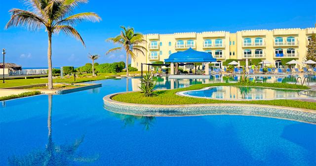 Wyndham-Garden-Mirbat-POOL-2022