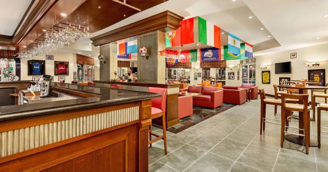 Wyndham-Beach-Resort-BAR