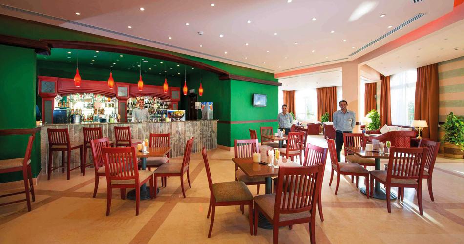 Concorde-Moreen-Beach-Spa-LOBBY-BAR-2022