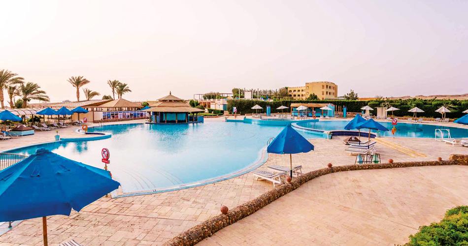 Concorde-Moreen-Beach-Spa-POOL-2022