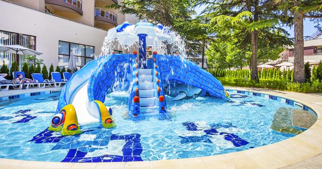 Laguna-Park-POOL-6