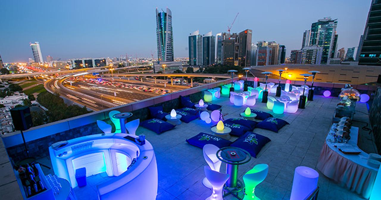 -Two-Seasons-and-Apartments-2025-POOL-BAR
