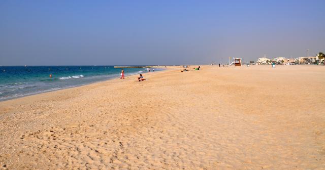 Towers-Rotana-KITE-BEACH-03