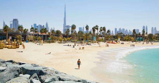 Towers-Rotana-LA-MER-BEACH