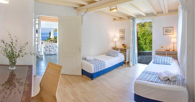 Olea-ROOM-03