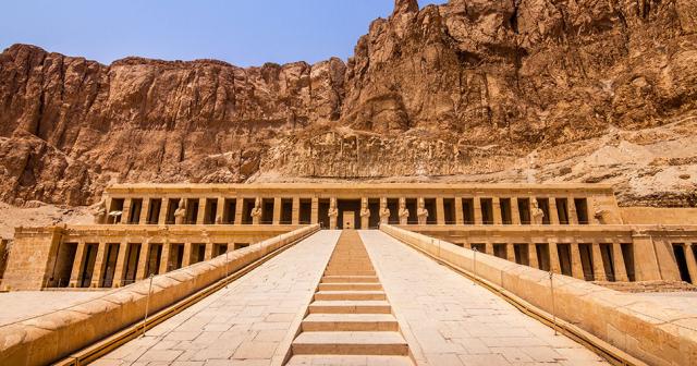 Plavba-Marsa-Alam-Luxor-11-Dni-Hatshepsut-Temple-in-Luxor