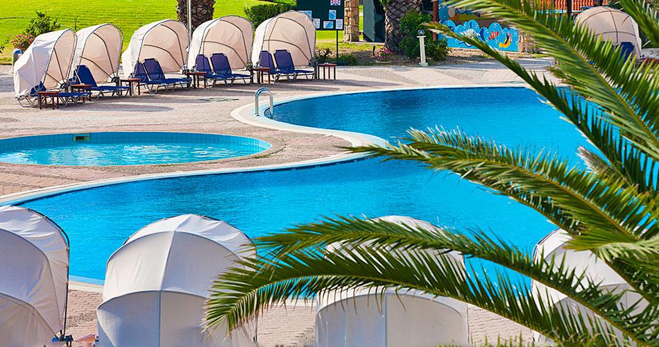 Argile-Resort-Spa-POOL