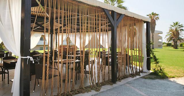 Argile-Resort-and-Spa-2024-BEACH-BAR
