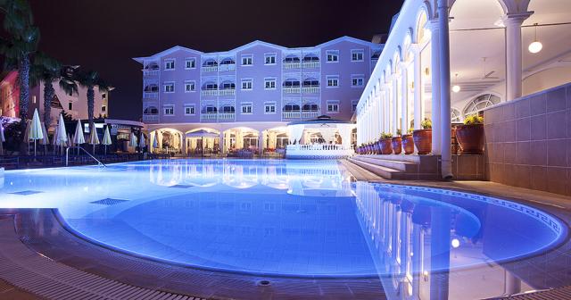 Pashas-Princess-POOL