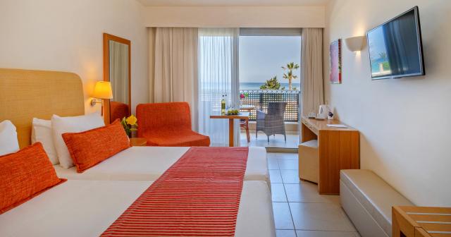 Blue-Sea-Beach-Affiliated-By-Melia-ROOM-DOUBLE-ROOM-SEAVIEW-202