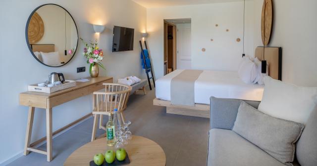 Blue-Sea-Beach-Affiliated-By-Melia-ROOM-JUNIOR-SUITE-WITH-PRIVA