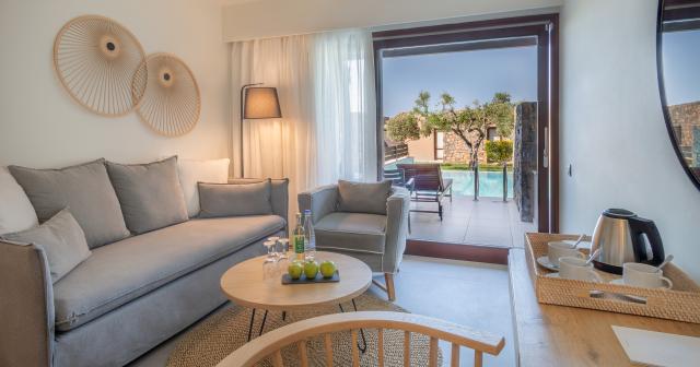 Blue-Sea-Beach-Affiliated-By-Melia-ROOM-JUNIOR-SUITE-WITH-PRIVA