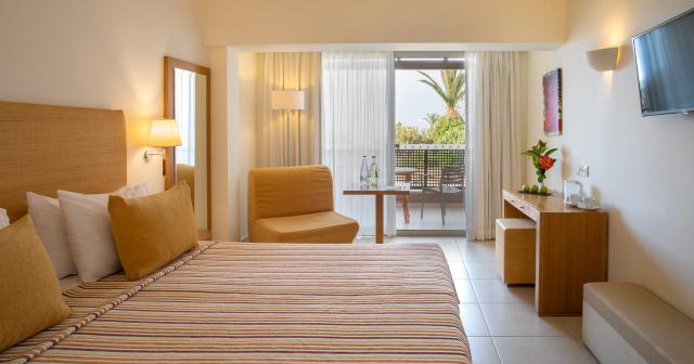 Blue-Sea-Beach-Affiliated-By-Melia-DOUBLE-ROOM-GARDEN-VIEW-2025