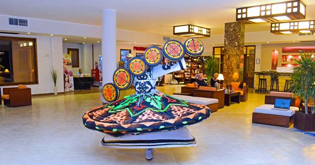 Viva-Blue-Soma-Bay-Resort-EGYPTIAN-DANCER