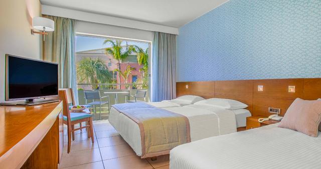Blue-Lagoon-Resort-STANDARD-ROOM-GARDEN-VIEW