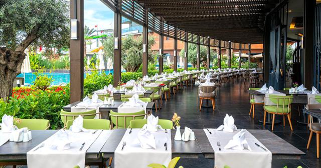 Kirman-Calyptus-Resort-and-Spa-TERRACE-RESTAURANT