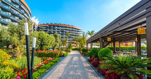 Kirman-Calyptus-Resort-and-Spa-GARDEN