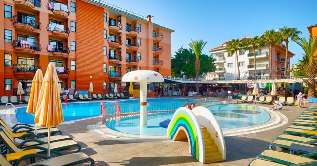 Sunpark-Garden-2023-POOL-02
