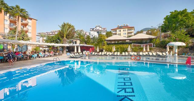 Sunpark-Garden-2023-POOL_1