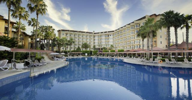 Miramare-Queen-POOL-2024-01