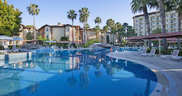 Miramare-Queen-POOL-2024-05