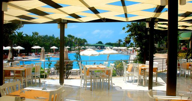 Vonresort-Elite-RESTAURANT-TERRACE