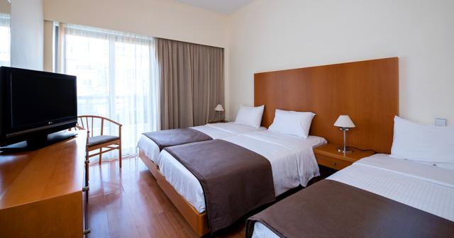 Angela-Downtown-ROOM-02