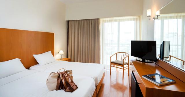 Angela-Downtown-ROOM