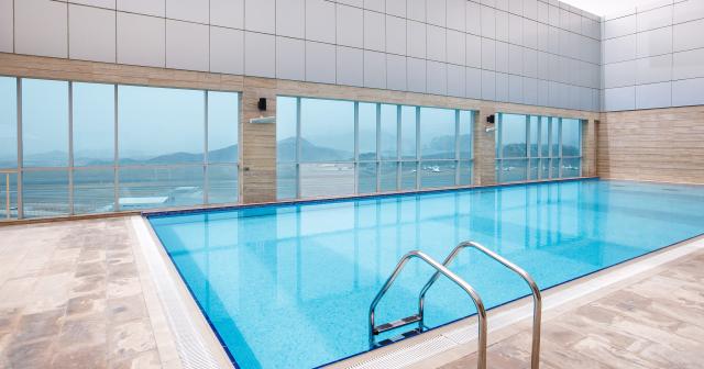 Royal-M-Hotel-Resort-Al-Agah-INDOR-POOL