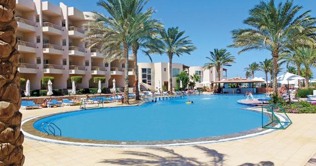 Sea-Star-Beau-Rivage-POOL