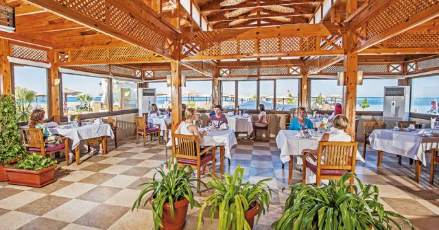 Sea-Star-Beau-Rivage-BEACHBAR