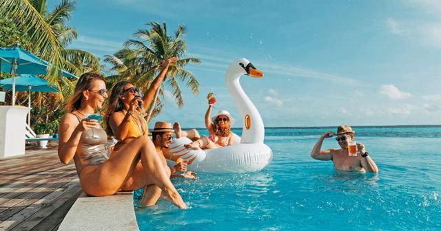 Nova-Maldives-POOL-02