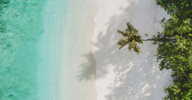 Bandos-Island-Resort-and-Spa-2025-BEACH-02