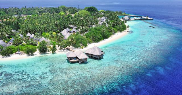 Bandos-Island-Resort-and-Spa-AERIAL2