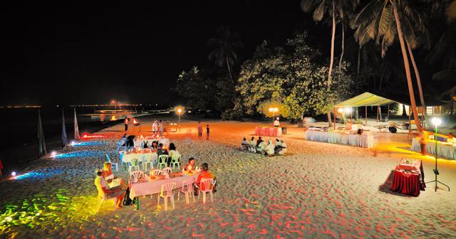 Bandos-Island-Resort-and-Spa-BEACH2