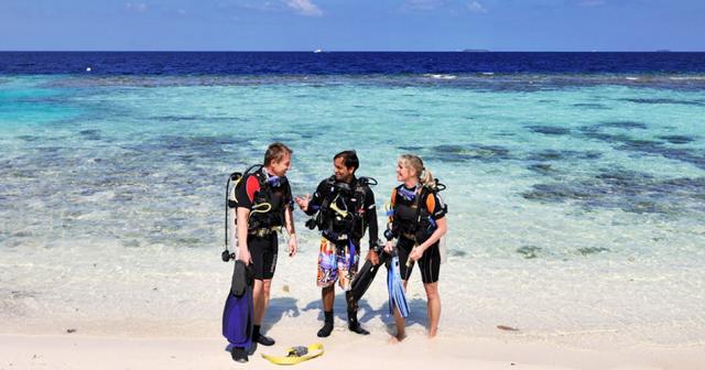 Bandos-Island-Resort-and-Spa-DIVING1