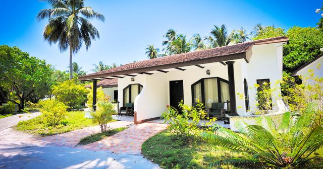 Bandos-Island-Resort-and-Spa-EXTERIOR