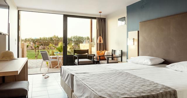 Sol-Marina-Beach-ROOM-02