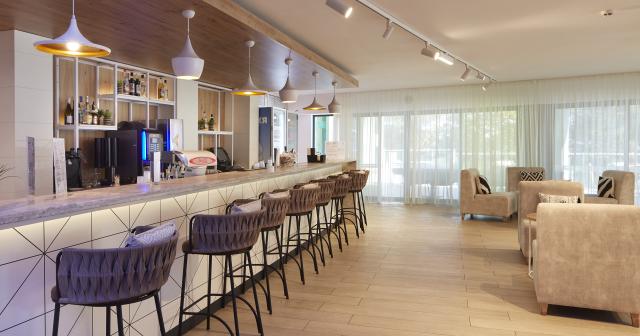 Marvel-LOBBY-BAR-2024-01