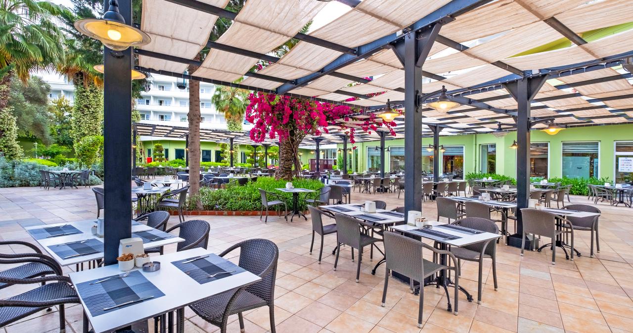 Ma-Biche-Kemer-By-Werde-Hotels-RESTAURANT-TERRACE-2024