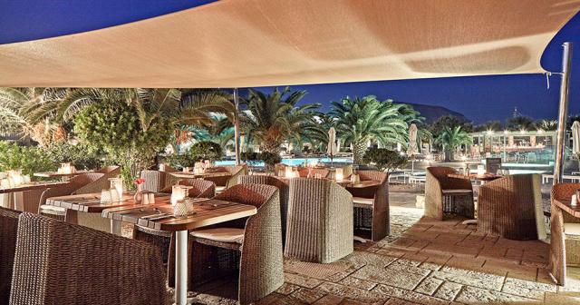 Santo-Miramare-RESTAURANT-TERRACE