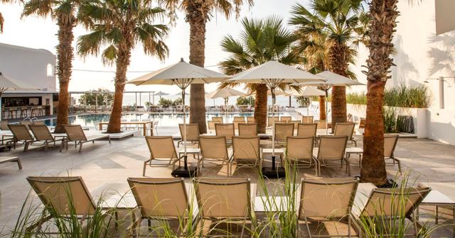 Kamari-Beach-SUNBEDS