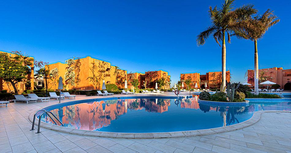 Emerald-Lagoon-Resort-and-Aqua-Park-BUILDING-02