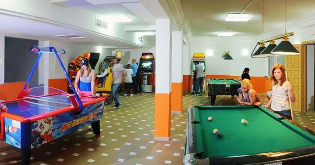 Riviera-GAME-ROOM-2022
